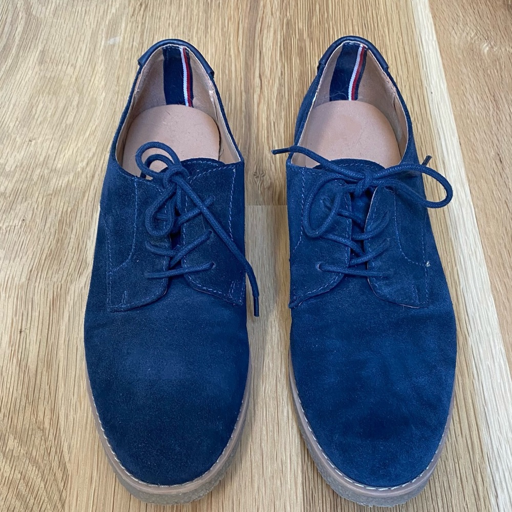 Tommy Hilfiger | Zelvia Blue Suede Oxford Shoes